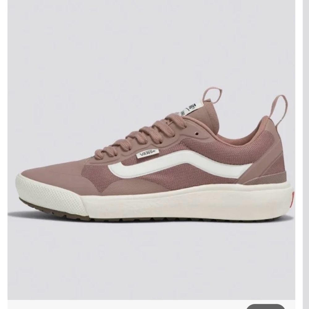 🙌🏻 VANS NEW! Ultra Range EXO Misty Mauve 
9.5 women size / 8 Men